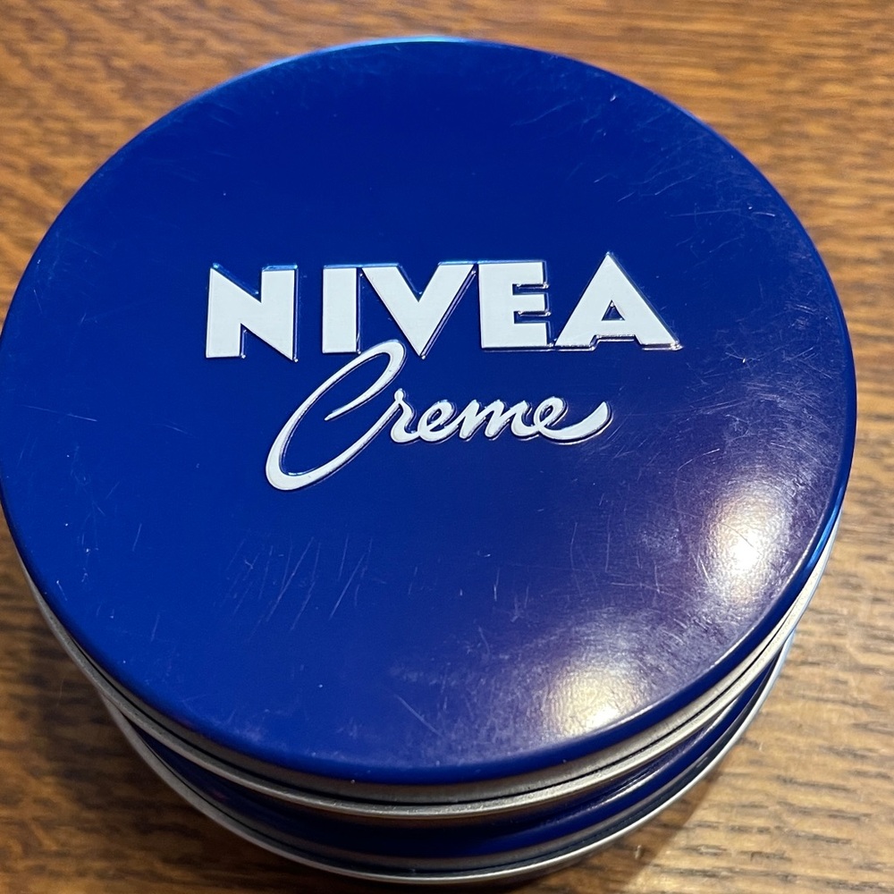 Sealed Nivea Crème 150 ml -GERMAN MADE